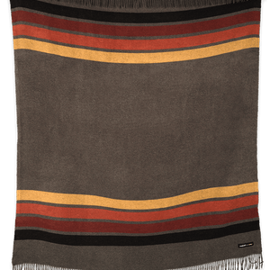 Cozy Mountain Throw Blanket 
